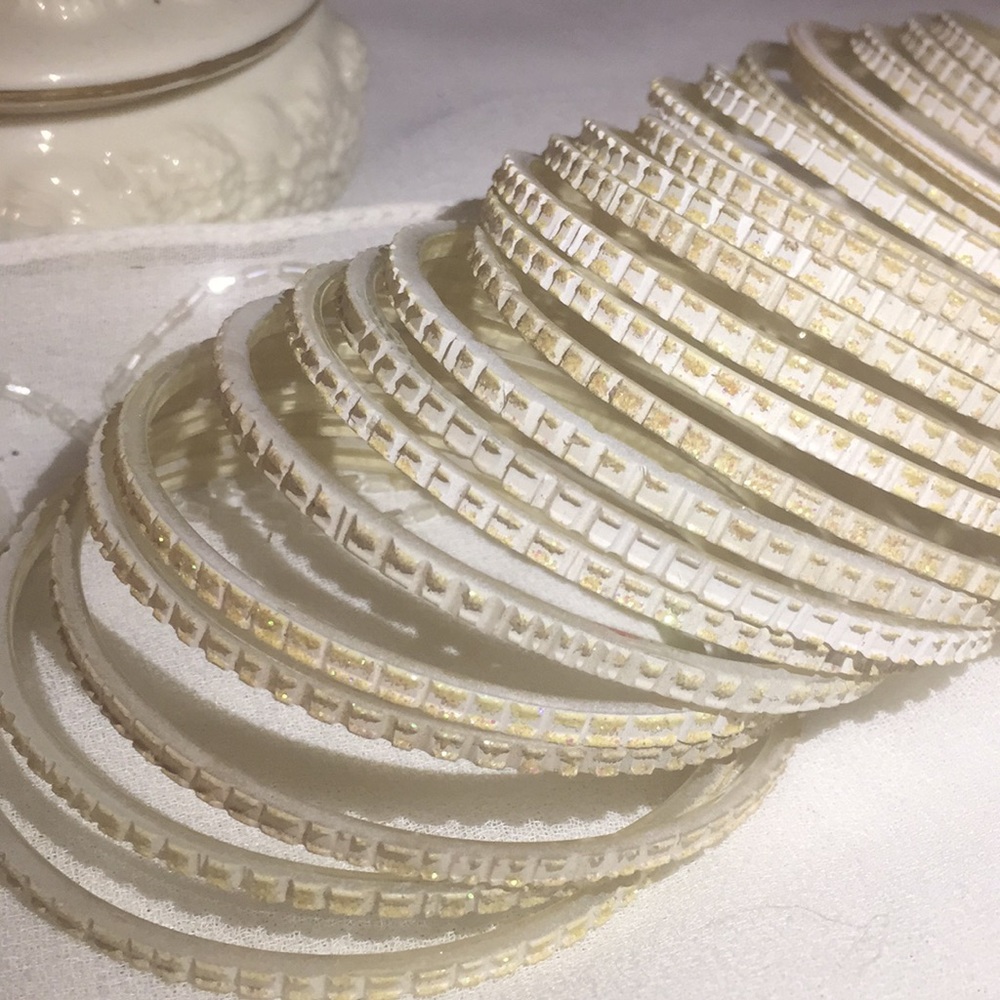 Off white bangles - Picture 3 of 3